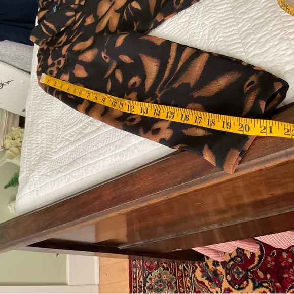 PENNINGTONS, WOMEN BOTANICAL PATTERN SHEER BLOUSE, SIZE: L/G - Picture 9 of 11